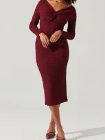 Astr The Label Textured Knot Front Off The Shoulder Long Sleeve Dress In Wine