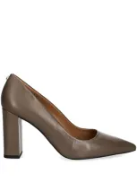 Hugo Boss Pointed-toe Leather Pumps In 褐色