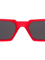 Illesteva Baxter Sunglasses In Red / Grey