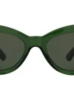 Illesteva Pamela Sunglasses In Green