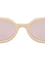 Illesteva Shirley Sunglasses In Neutral