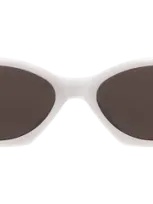 Illesteva Vilma Sunglasses In Brown