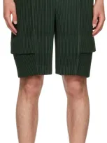 Issey Miyake Green Cargo Shorts In 67-deep Green