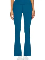 Spiritual Gangster Giselle Bootcut Pant In Teal