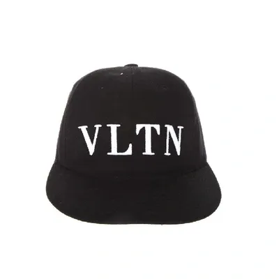 Valentino Garavani Black Logo Baseball Cap In Nero Bianco