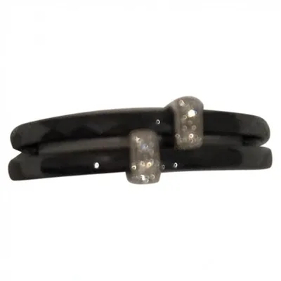 Pre-owned Guy Laroche Ceramic Ring In Black