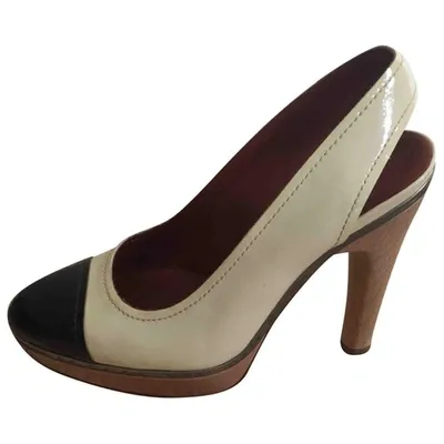 Pre-owned Lanvin Patent Leather Heels In White