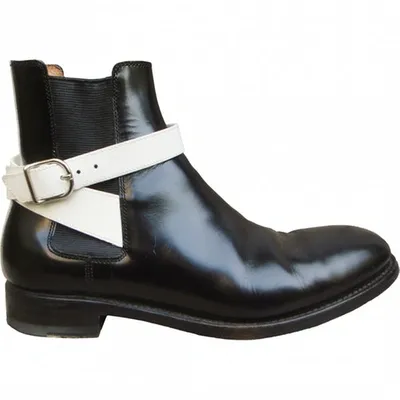 Pre-owned Balenciaga Patent Leather Buckled Boots In Black