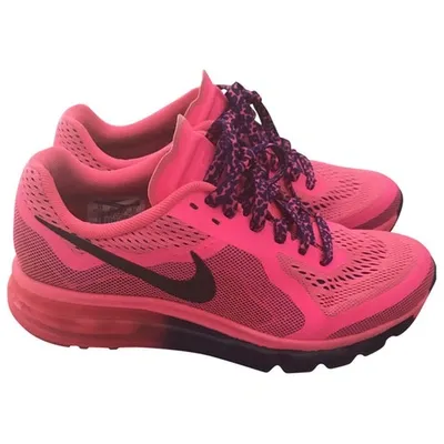 Pre-owned Nike Trainers In Pink