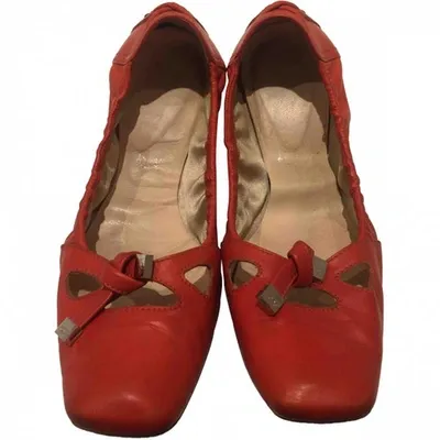 Pre-owned Tod's Leather Ballet Flats In Orange