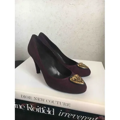 Pre-owned Gucci Heels In Purple