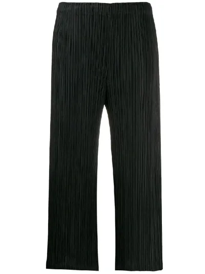 Issey Miyake Cropped Pleated Trousers In Black