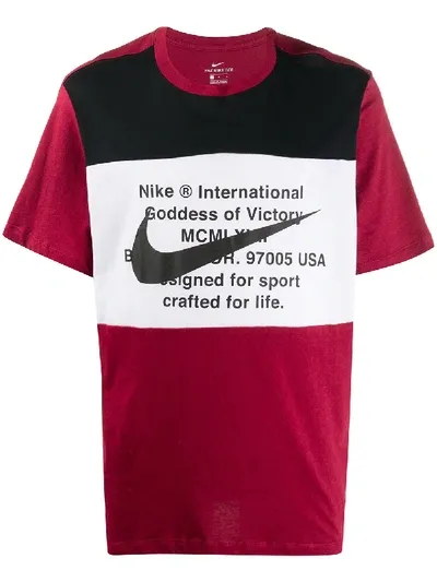 Nike Swoosh Print T-shirt In Red