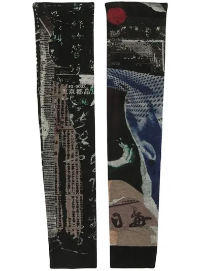 Yohji Yamamoto Stulpen Mit Grafischem Print In Black