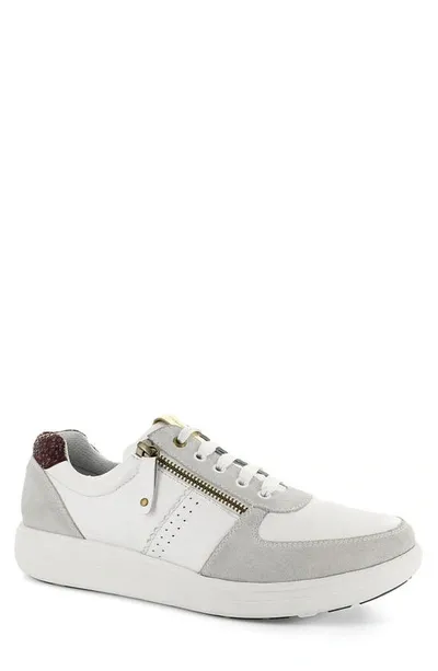 Strive Madison Sneaker In Winter White