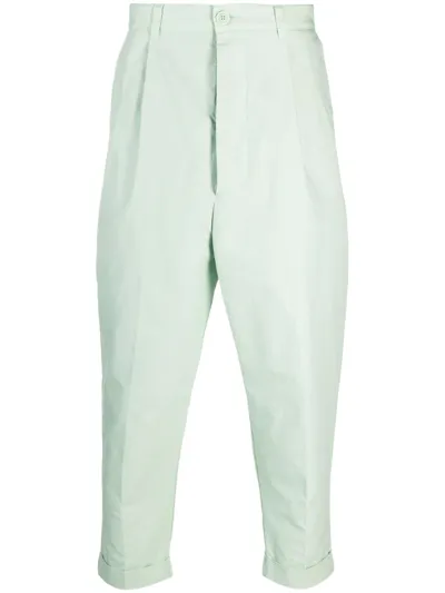 Ami Alexandre Mattiussi Single-pleat Cotton Carrot-leg Trousers In Green