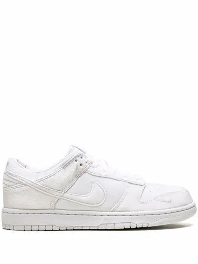 Nike Dunk Low Sneakers In White