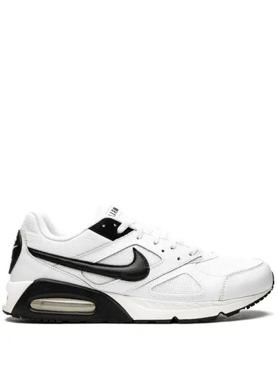 Nike Air Max Ivo Low-top Sneakers In White