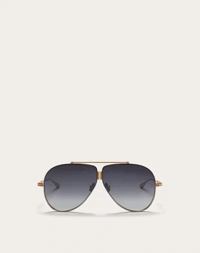 Valentino Garavani Valentino Xvi - Pilot Titanium Stud Frame Unisex Rose Gold/​black To Grey Gradient 64