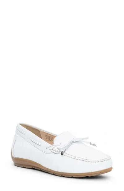 Ara Amarillo Leather Driving Moccasin In White Cervocalf