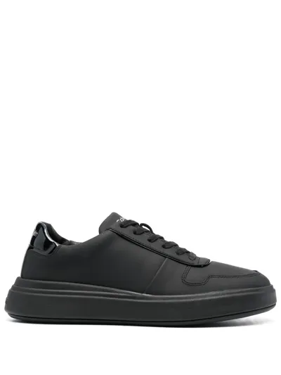 Calvin Klein Lace-up Low Top Sneakers In Schwarz