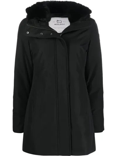 Woolrich Logo-patch Parka In Black