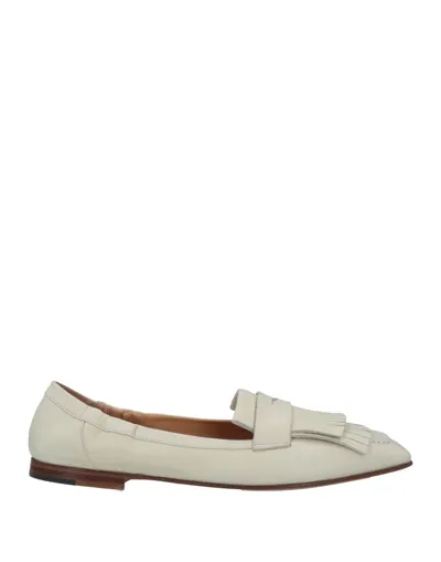 Pomme D'or Loafers In White