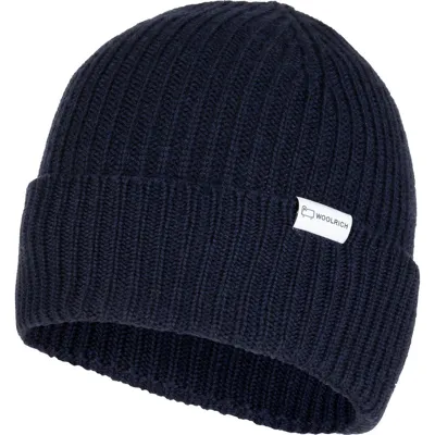 Woolrich Logo Detailed Ribbed Beanie In Blue