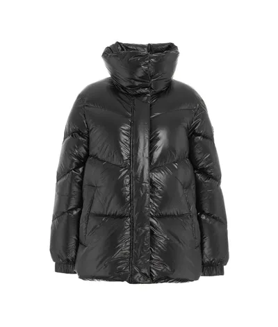 Woolrich Zip In Black