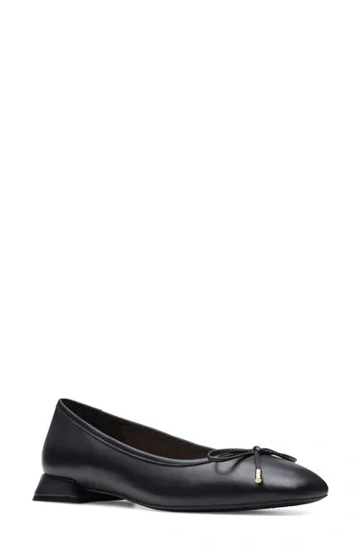 Clarks Ubree 15 Step In Black