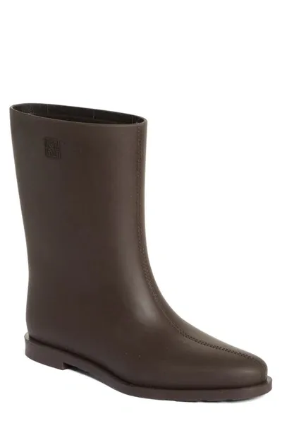 Totême 10mm The Rain Rubber Boots In Coffee