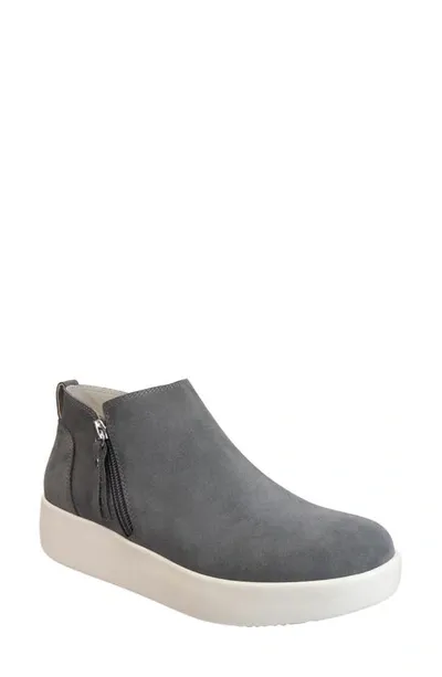 Otbt Adept Platform Sneaker In Grey