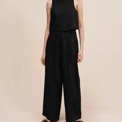 Posse Exclusive Poppy Linen Cropped Top In Black