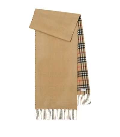 Burberry Cashmere Reversible Check Scarf In Beige