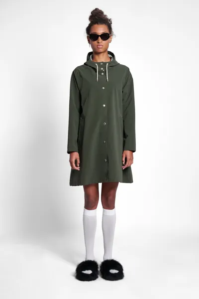 Stutterheim Mosebacke Lightweight Matte Raincoat In Green