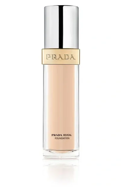 Prada Reveal Skin Optimizing Refillable Soft Matte Foundation In Ln5