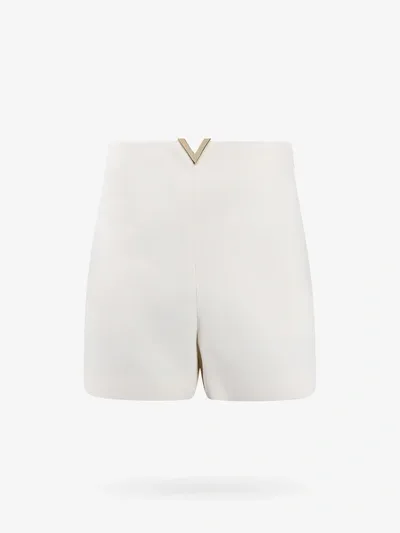 Valentino V-plaque Short Shorts In White