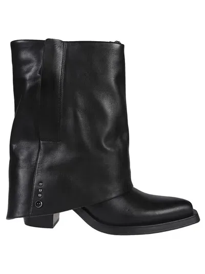 Ash Boots In Black