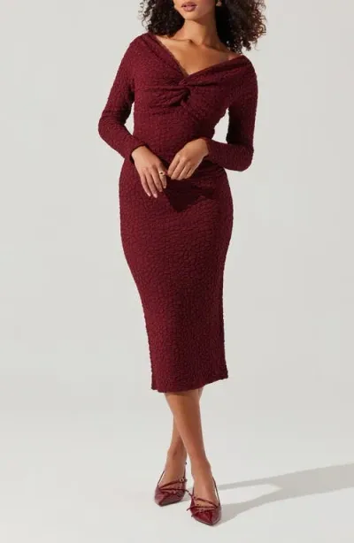 Astr The Label Textured Knot Front Off The Shoulder Long Sleeve Dress In Wine