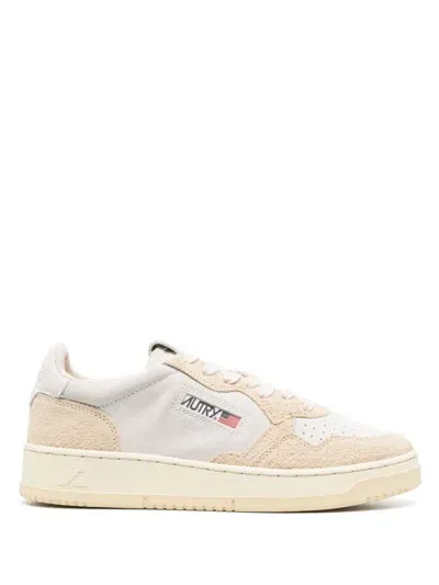 Autry Medalist Sneakers In Beige