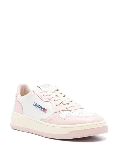 Autry Medalist Low Shoes In White