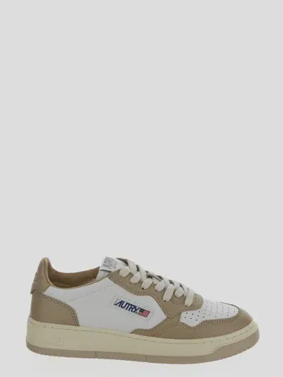 Autry Medalist Low Sneakers In White