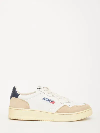 Autry Medalist Low - Leather And Suede Sneakers In Weiss