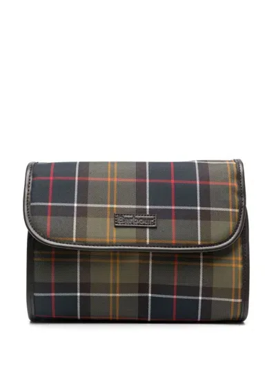 Barbour Tartan Hanging Washbag In Green