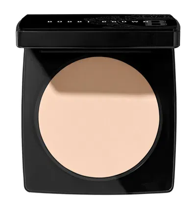 Bobbi Brown Sheer Finish Pressed Powder In White