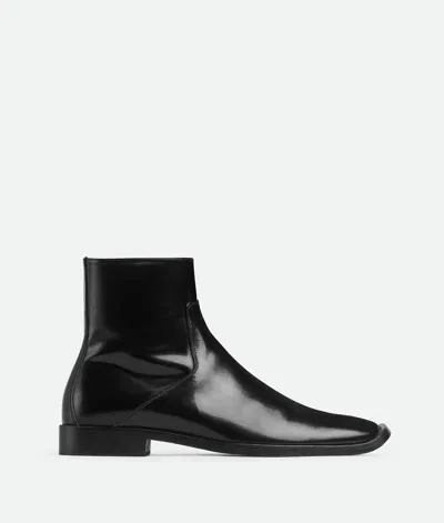 Bottega Veneta Comma Ankle Boot In Black