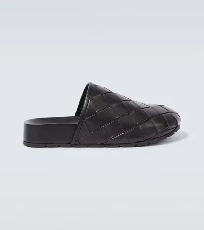 Bottega Veneta Men's Reggie Intrecciato Leather Mules In Black