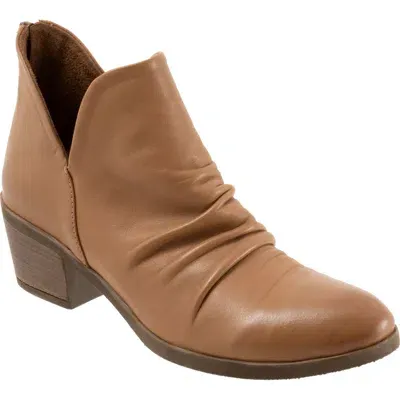 Bueno Cori Bootie In Walnut