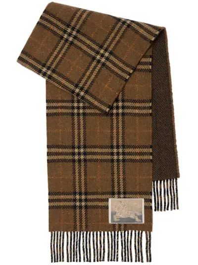 Burberry Reversible Check Cashmere-wool Scarf In Shrew