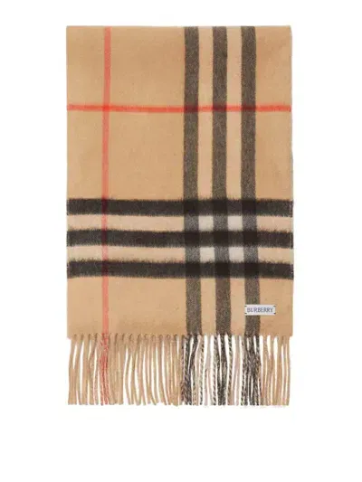 Burberry Scarf In Beis